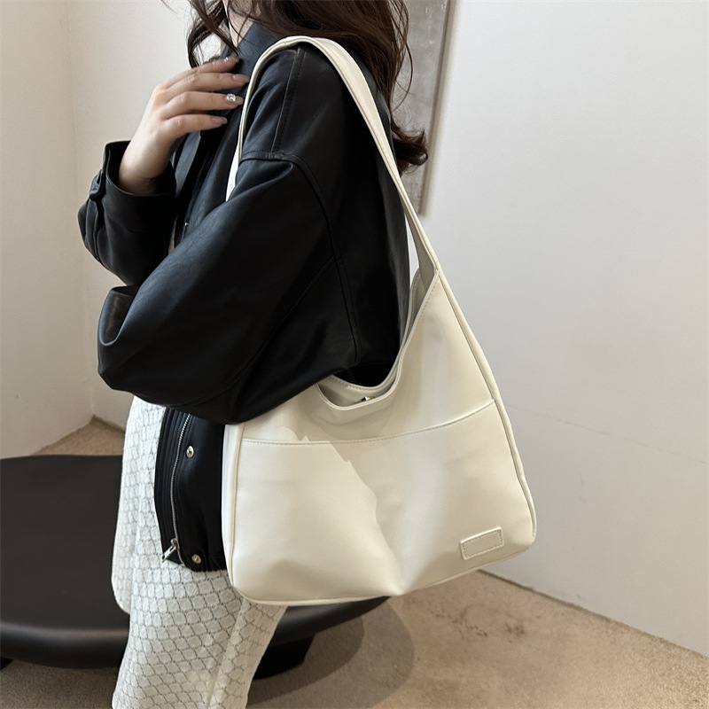 The Daily Muse Shoulder Bag